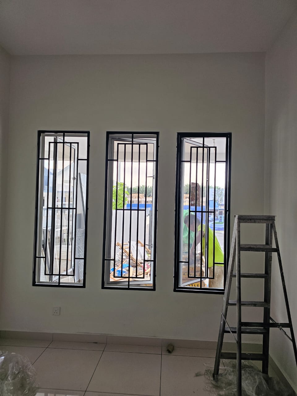 GR14 – MILD STEEL WINDOW GRILLE