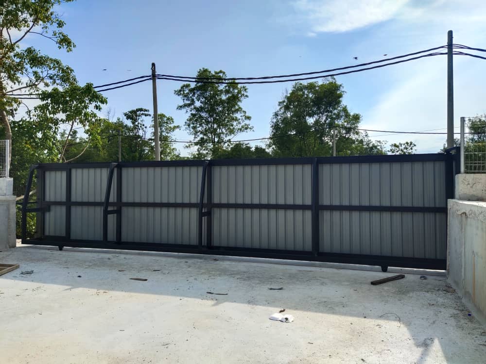 MILD STEEL SLIDING GATE WITH METAL DECK (BACK VIEW)