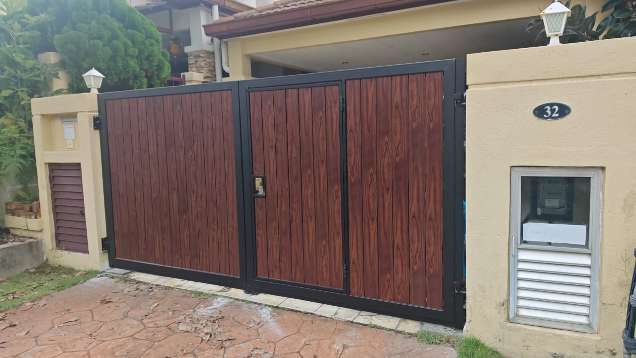 MILD STEEL SWING GATE WITH ALUMINIUM PANEL (2)